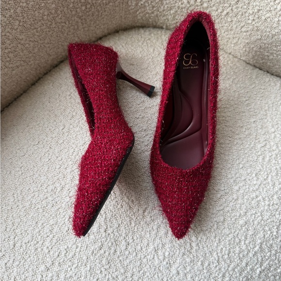 Heels - Picture 2 of 7